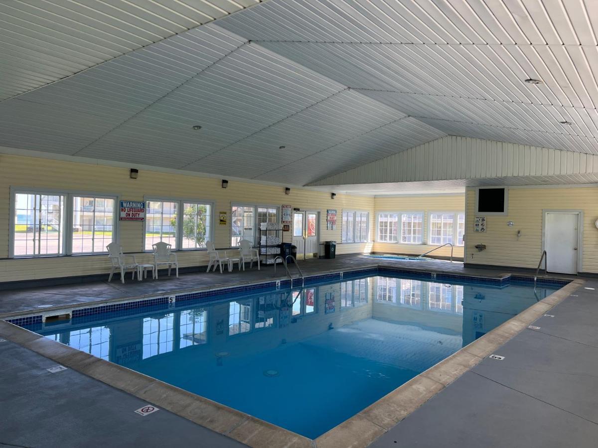 Quality Inn Lakefront Сент-Игнас Экстерьер фото