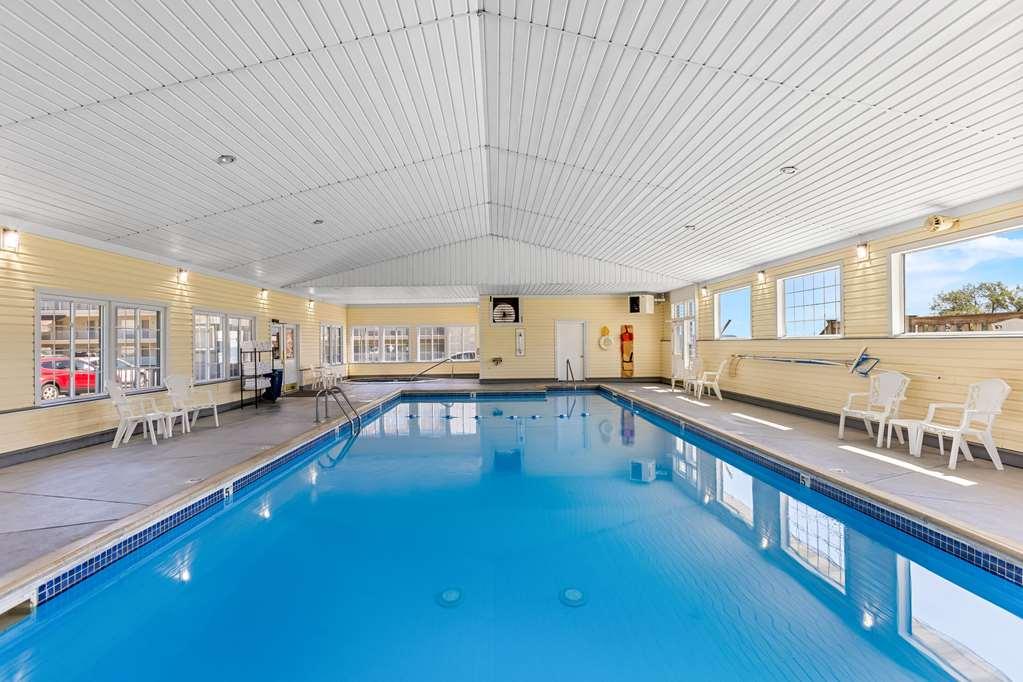Quality Inn Lakefront Сент-Игнас Удобства фото